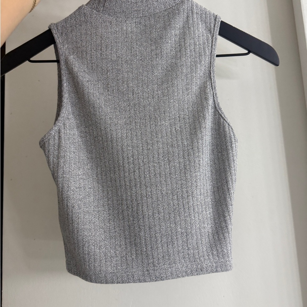 2/$15 SHEIN Gray Mock Neck Sleeveless Ribbed Top - Picture 2 of 3